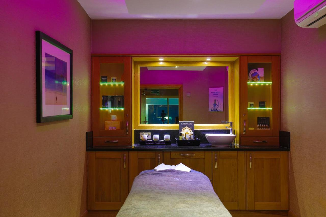 Windmill Village Hotel, Golf Club & Spa, BW Signature Collection Coventry Bagian luar foto