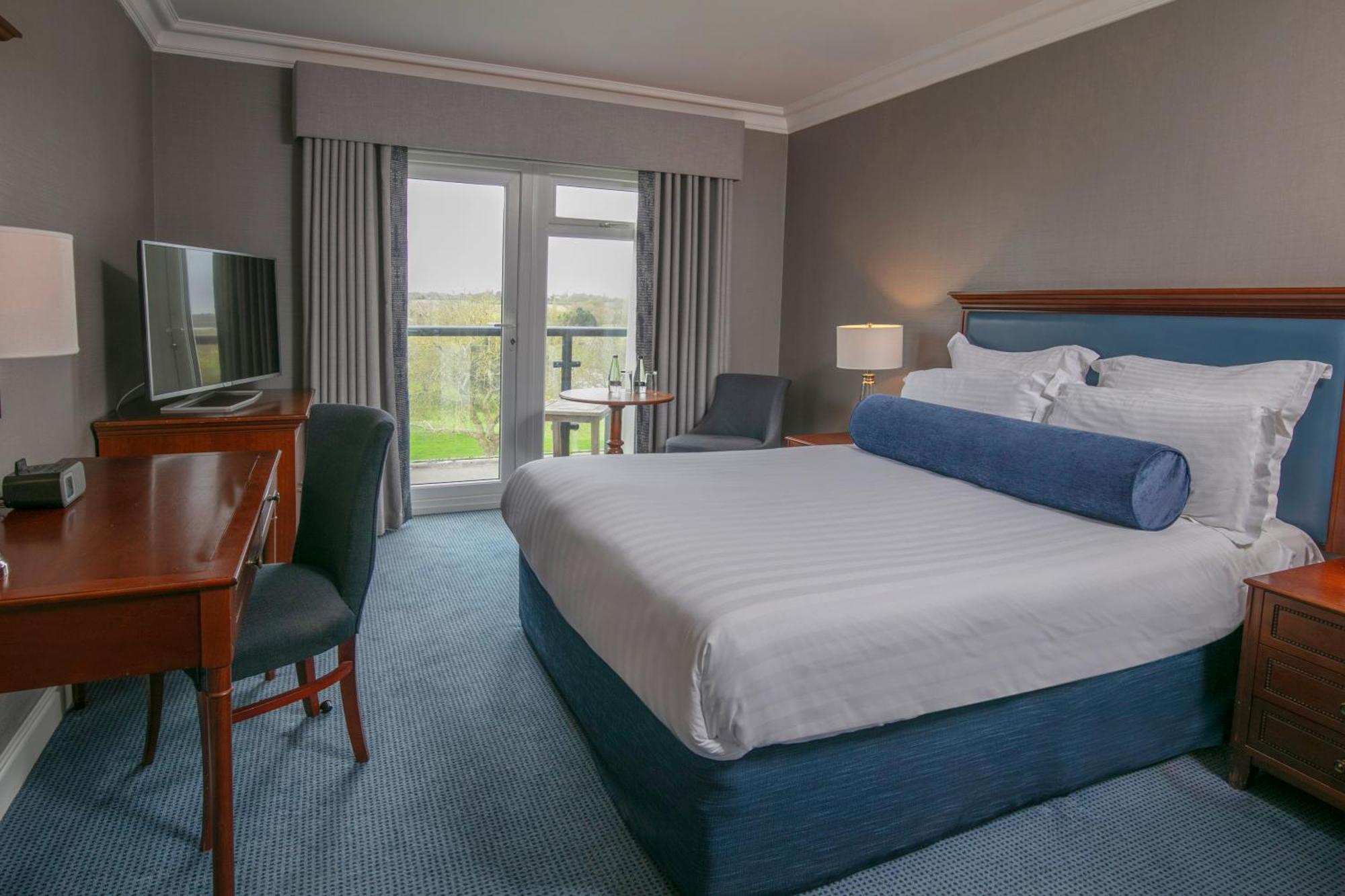Windmill Village Hotel, Golf Club & Spa, BW Signature Collection Coventry Bagian luar foto