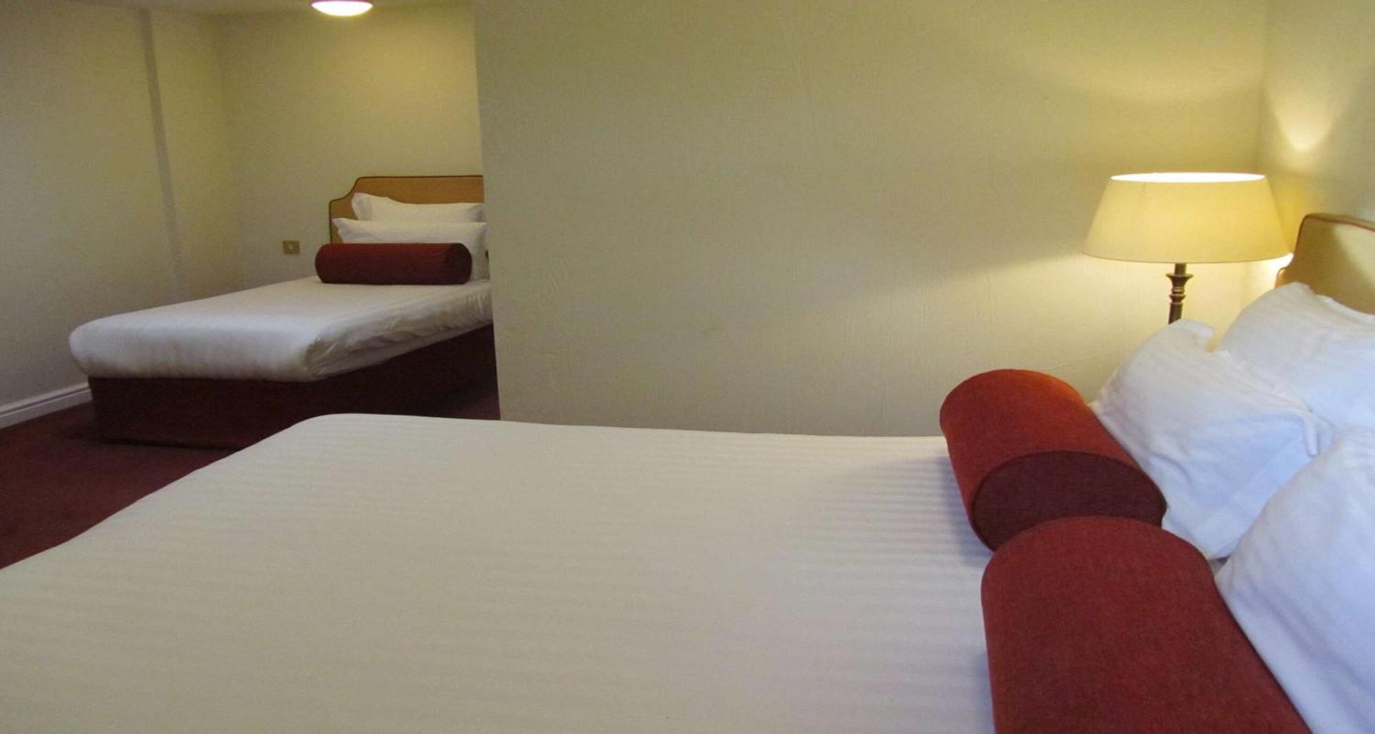 Windmill Village Hotel, Golf Club & Spa, BW Signature Collection Coventry Bagian luar foto