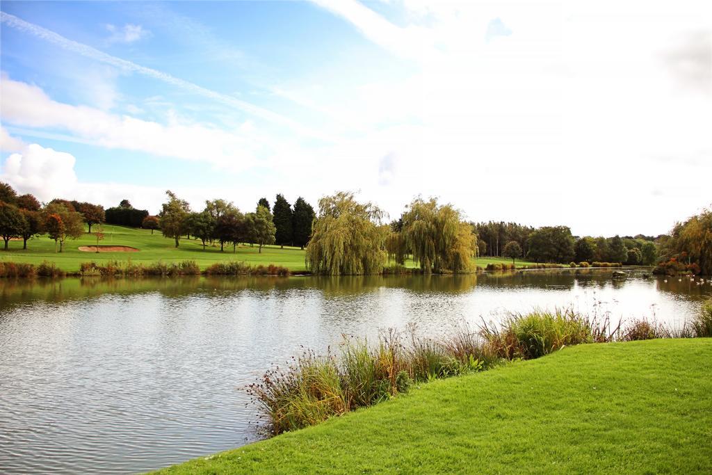 Windmill Village Hotel, Golf Club & Spa, BW Signature Collection Coventry Bagian luar foto